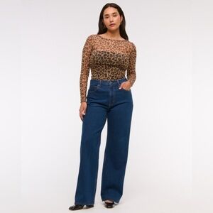 A&F Curve Love 90’s Relaxed Jeans